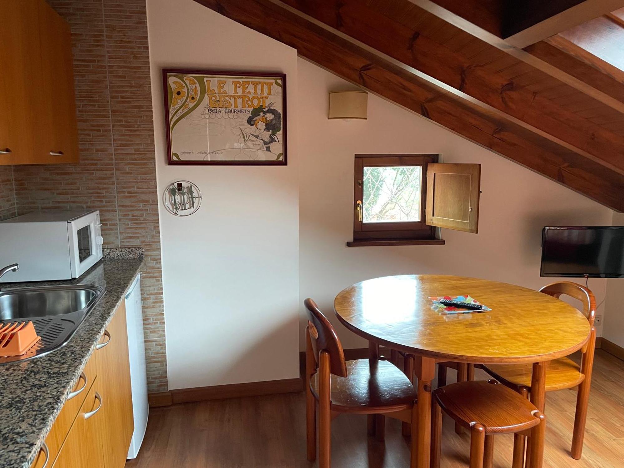 Apartamentos El Cueto De Los Collado Villanueva de Pria Exterior photo